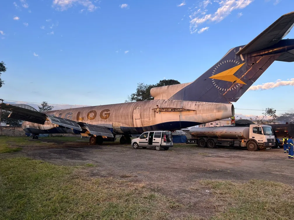 Aeronave Abandonada: Boeing 727 da Varig Log no Aeroporto de São José dos Campos